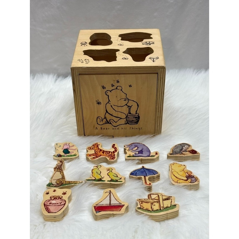 Vtg Schylling Classic Winnie the Pooh Wooden Shape Sorting Cube 11 Figures Rare